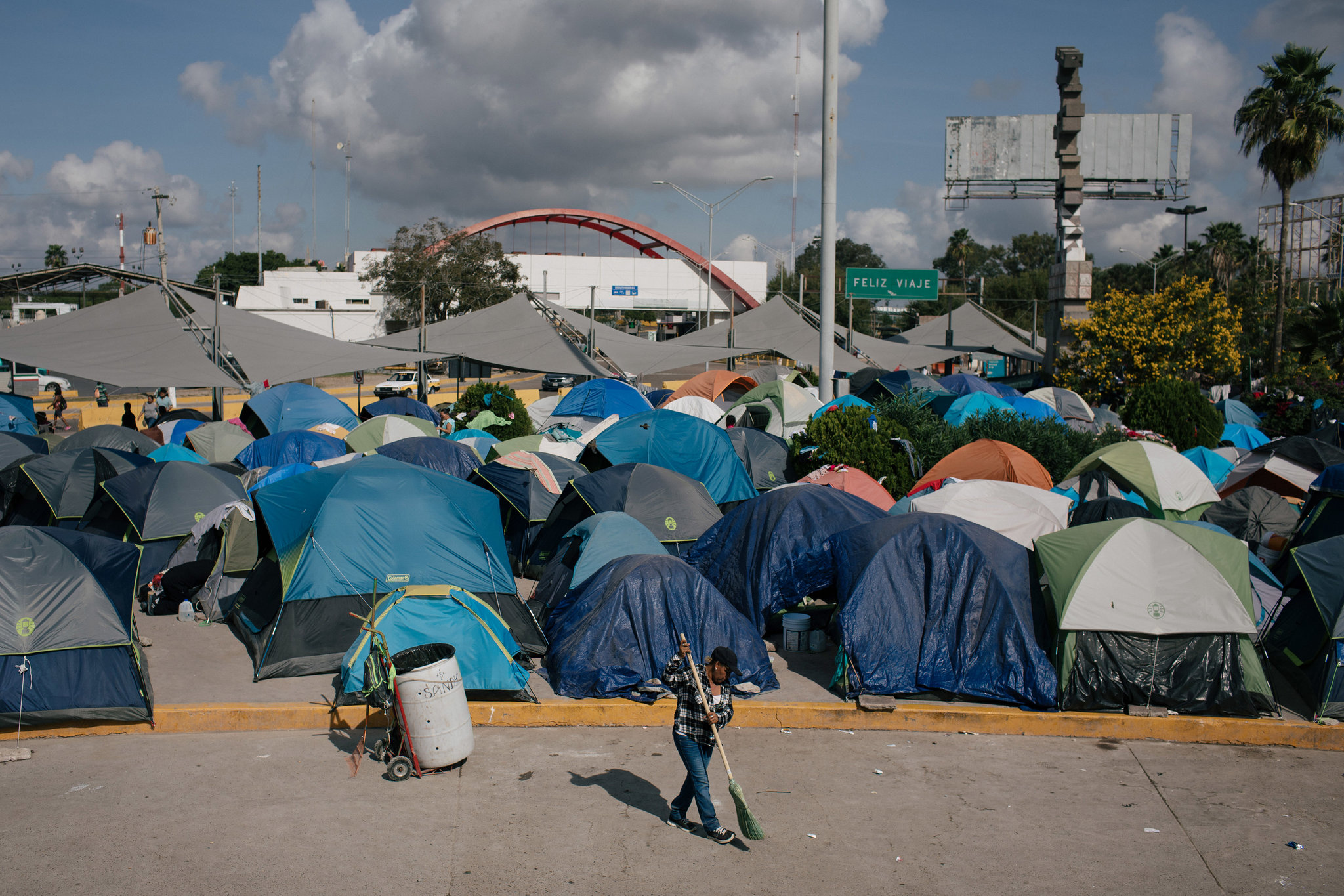 Desperate Asylum Seekers Prepare for the Return of 'Remain in Mexico' 1